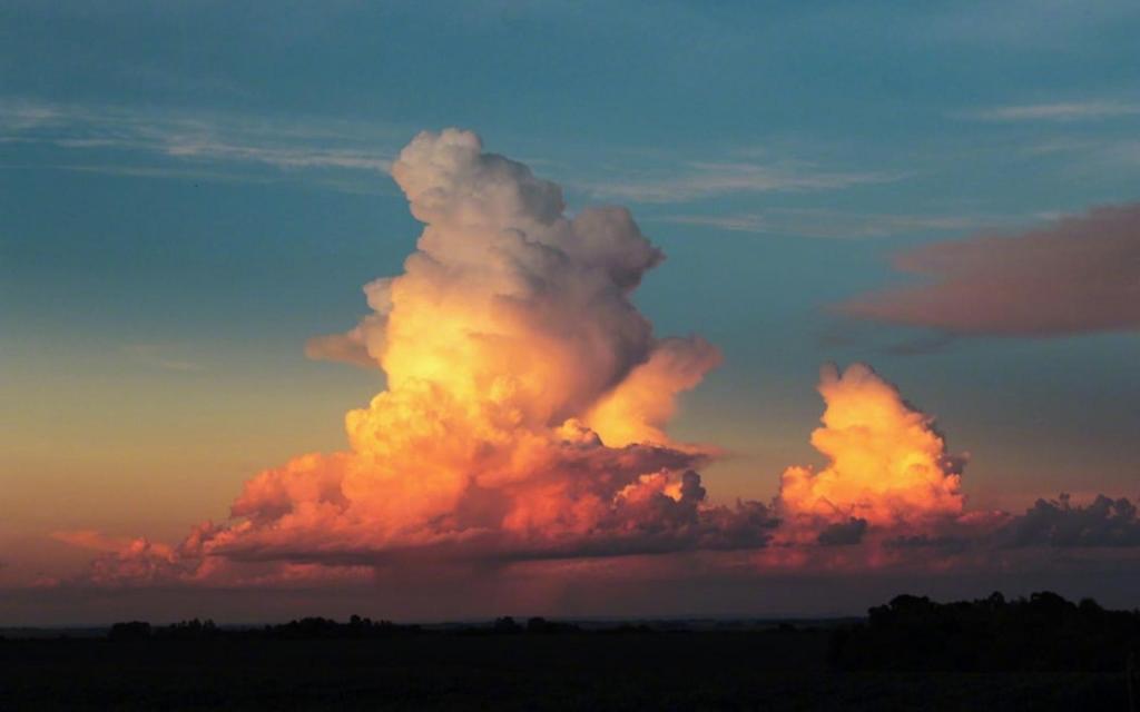 绝美夕阳火烧云迷人风光