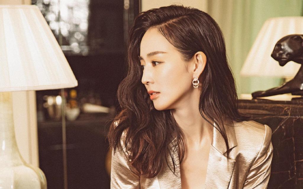 张钧甯成熟御姐性感写真