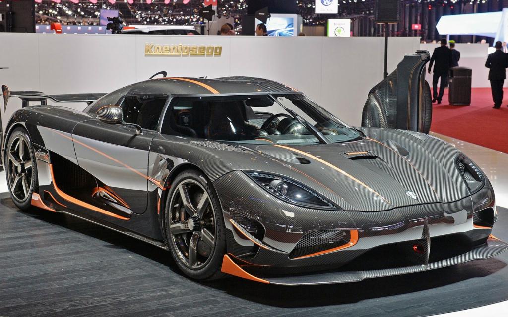 科尼塞克Agera RS跑车