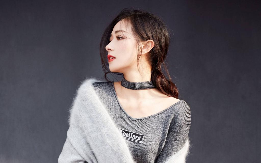 内地美女演员万茜