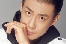 帅气演员高至霆时尚写真