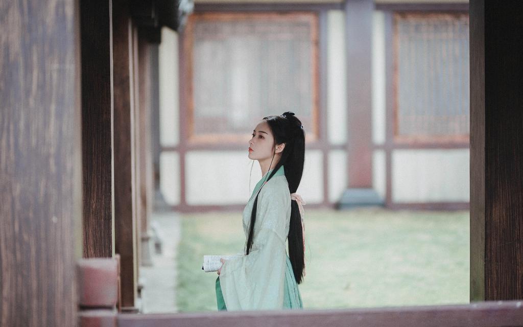 古装美女 一颦一笑如诗如画