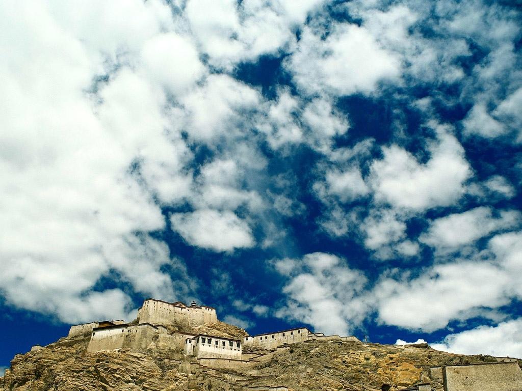 草原上的晴空万里