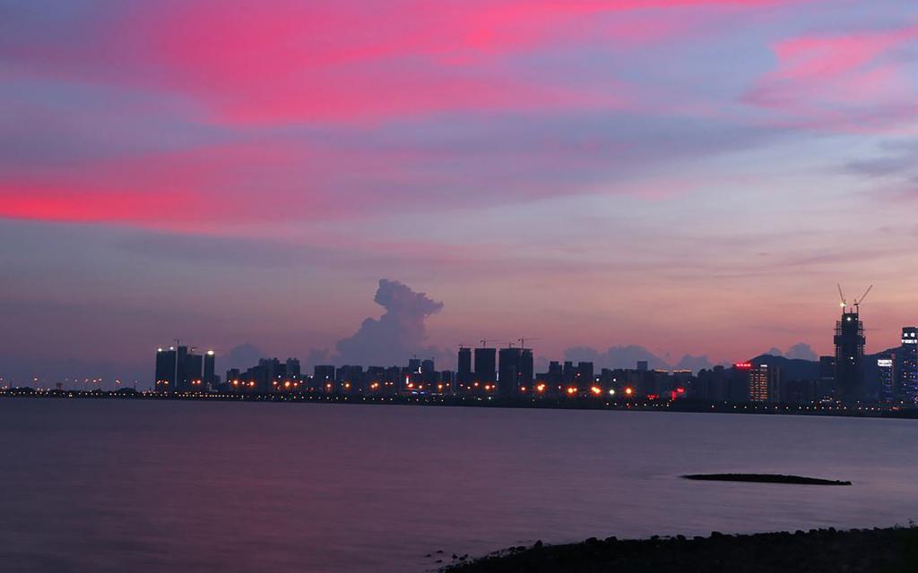 遇见城市的唯美的夜色风景