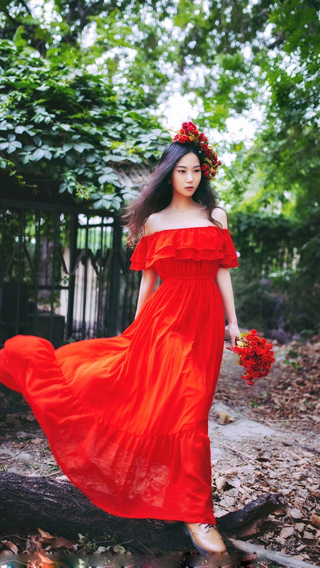 飘逸红裙恬静森系女神写真,高清图片,手机锁屏桌面-壁纸族