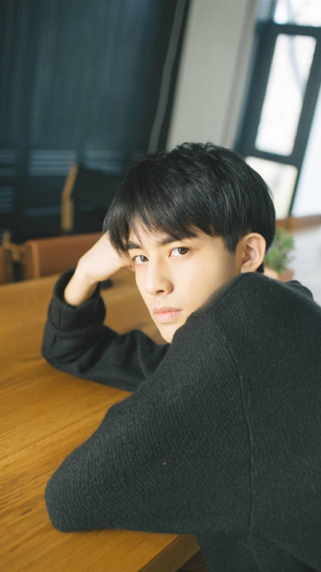 宋威龙清爽写真