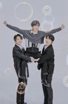 青春少年防弹少年团时尚帅气写真-2