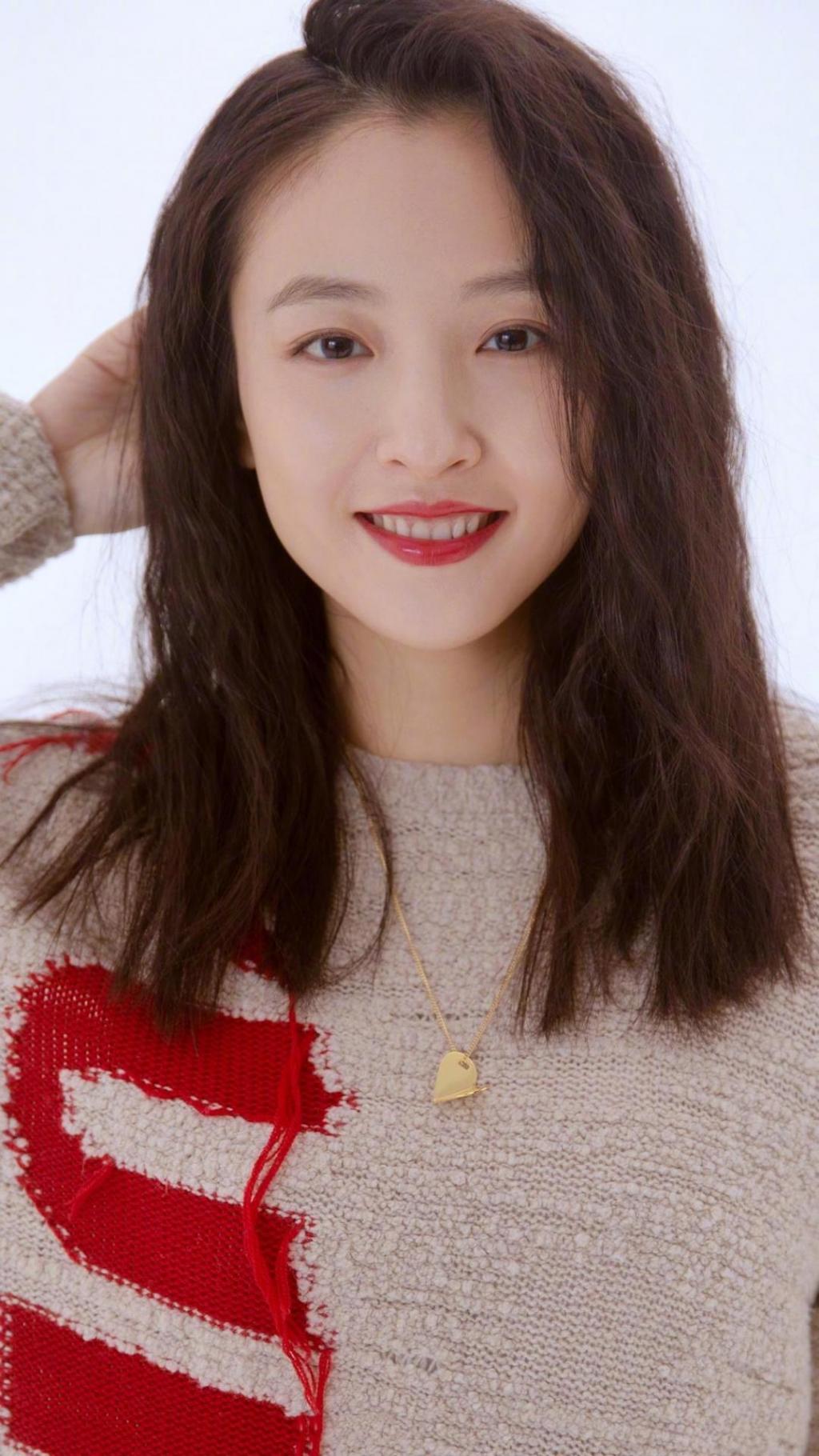 甜美少女吴倩时尚清新休闲迷人写真