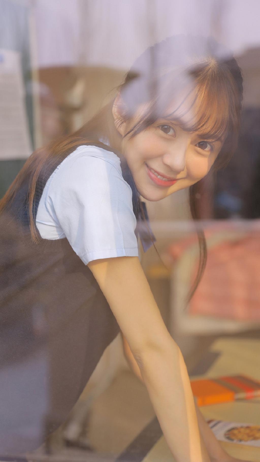 日系美女学生妹甜美写真