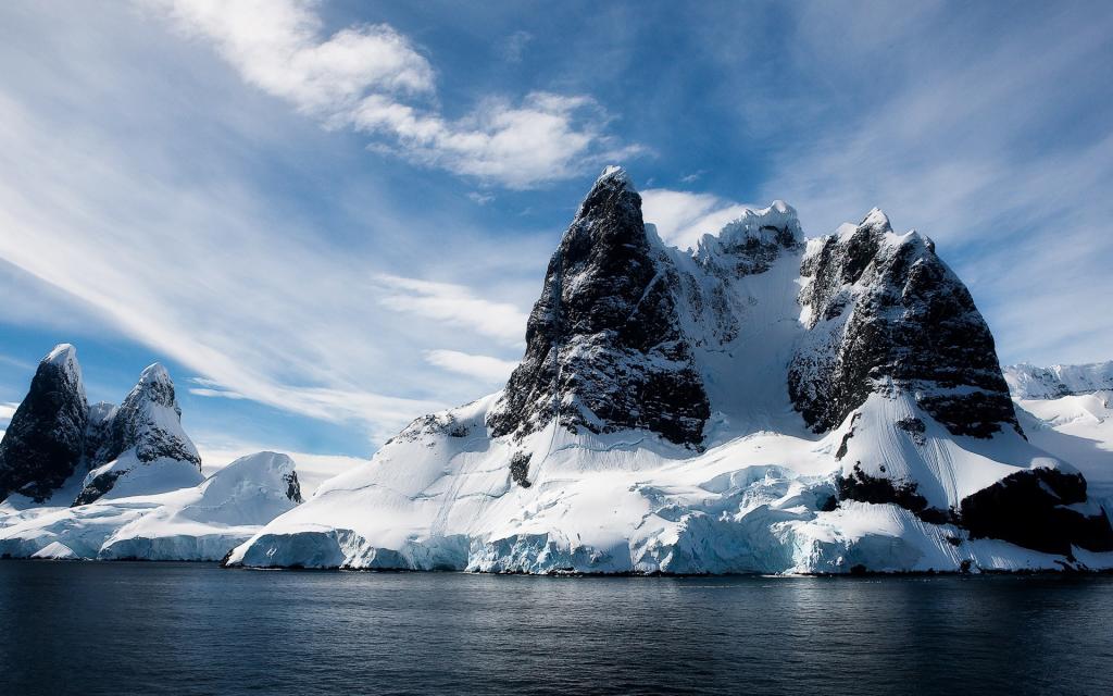 银装素裹的美丽雪景