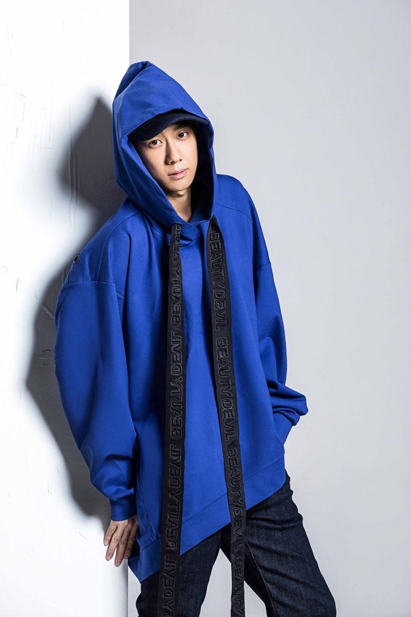 高至霆时尚休闲风写真