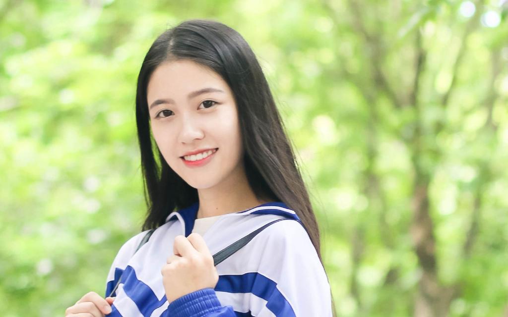 校花美女学生制服写真