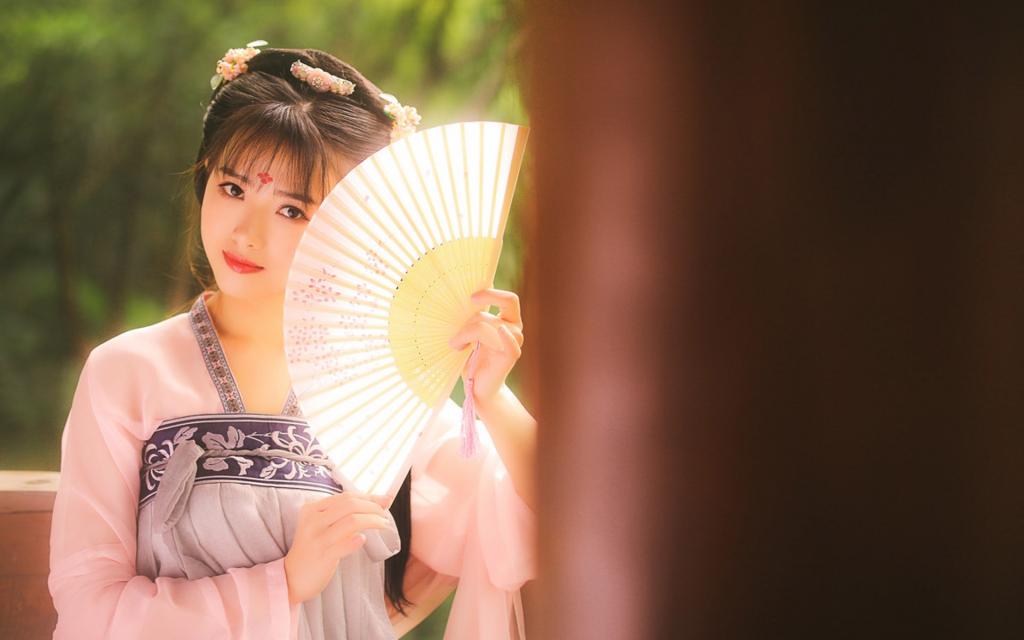 唯美的古装少女