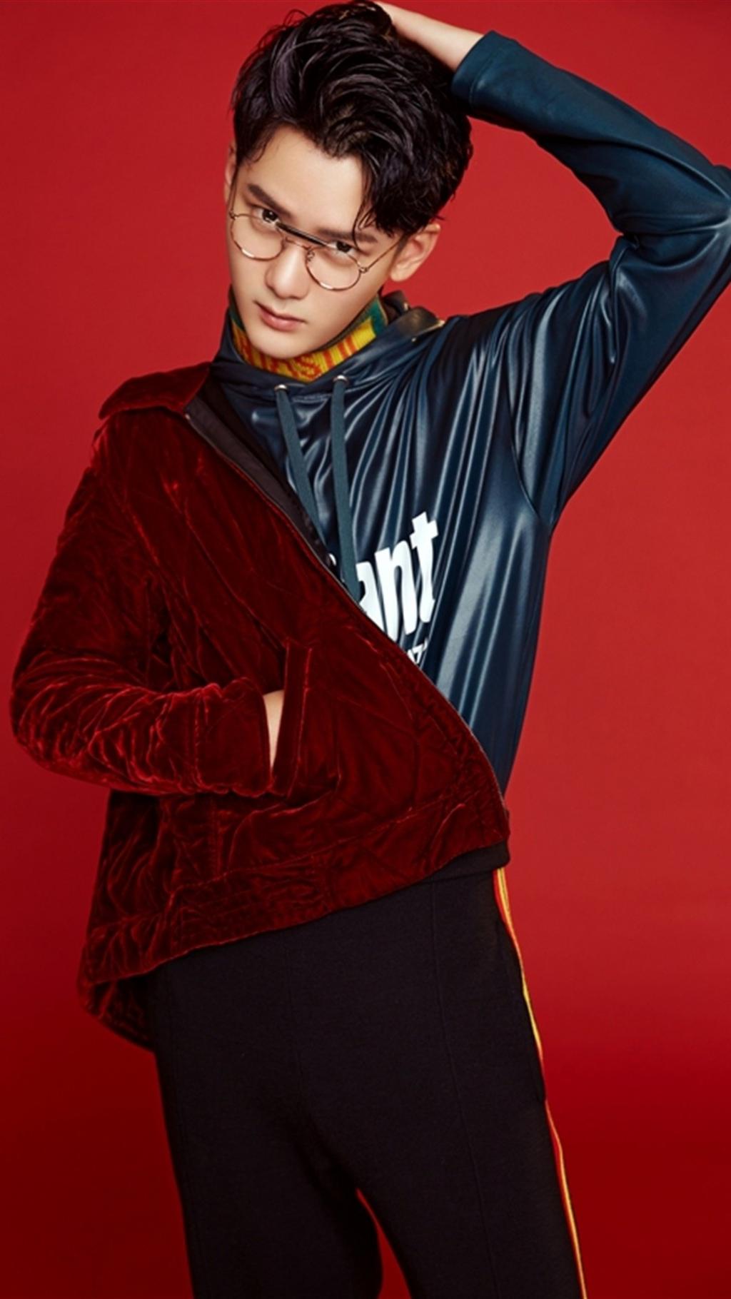 人气小生熊梓淇画报