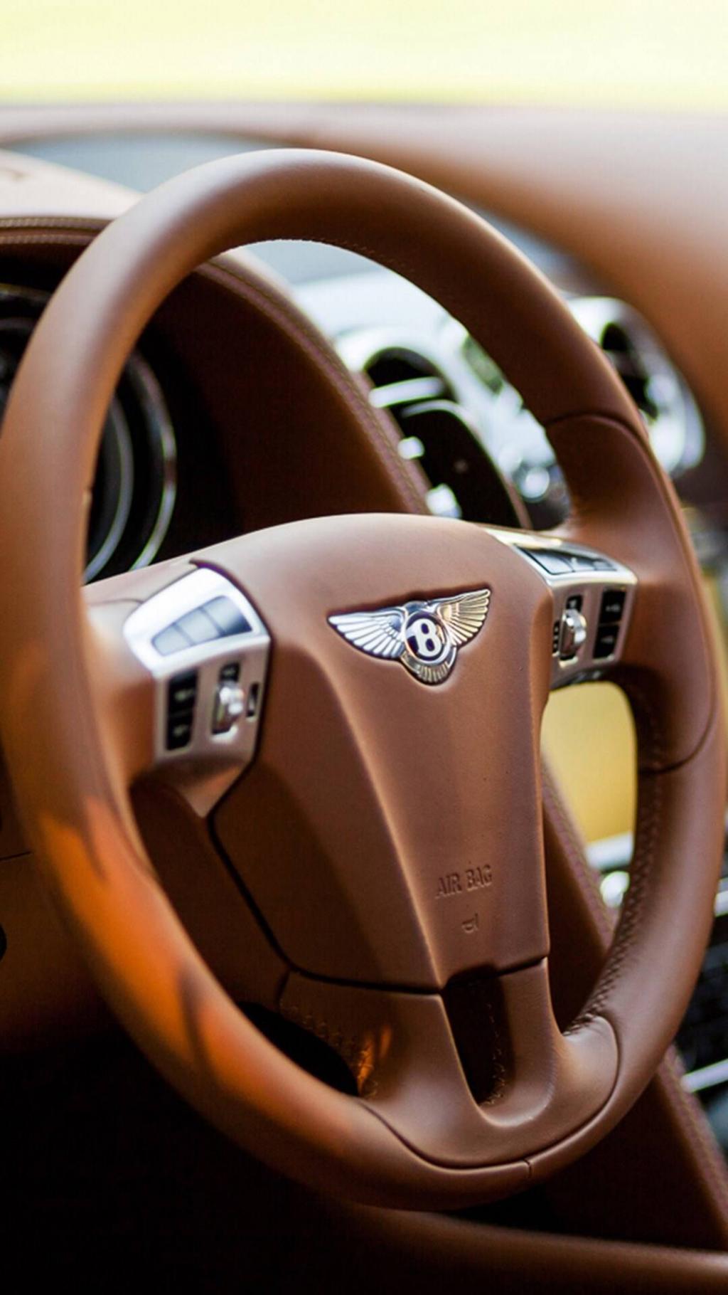 名车方向盘仪表盘