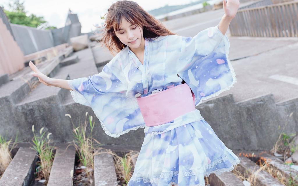 清纯萝莉美女户外写真