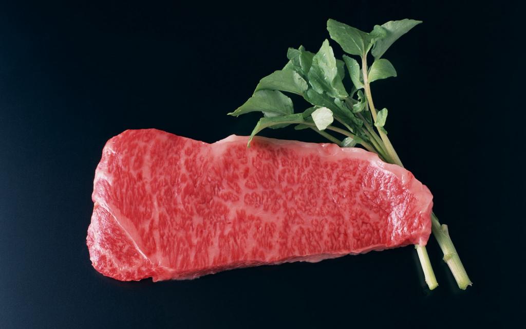 煎牛肉牛排美食图片