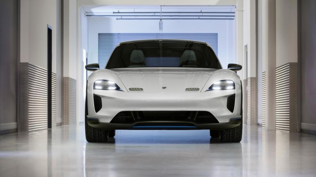 2018保时捷电动跑车