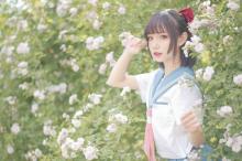 清甜学生妹水手服甜美诱人福利写真