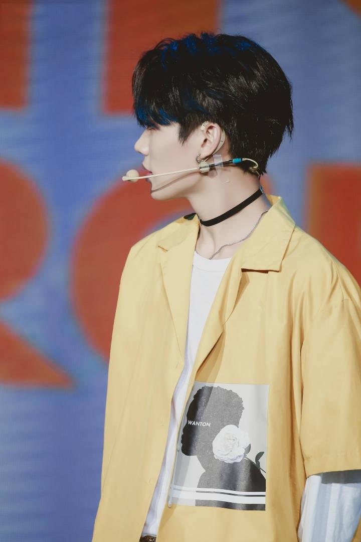 NINE PERCENT林彦俊帅气逼人写真