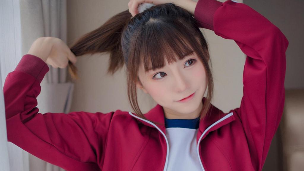 甜美可爱氧气少女体操服诱人写真