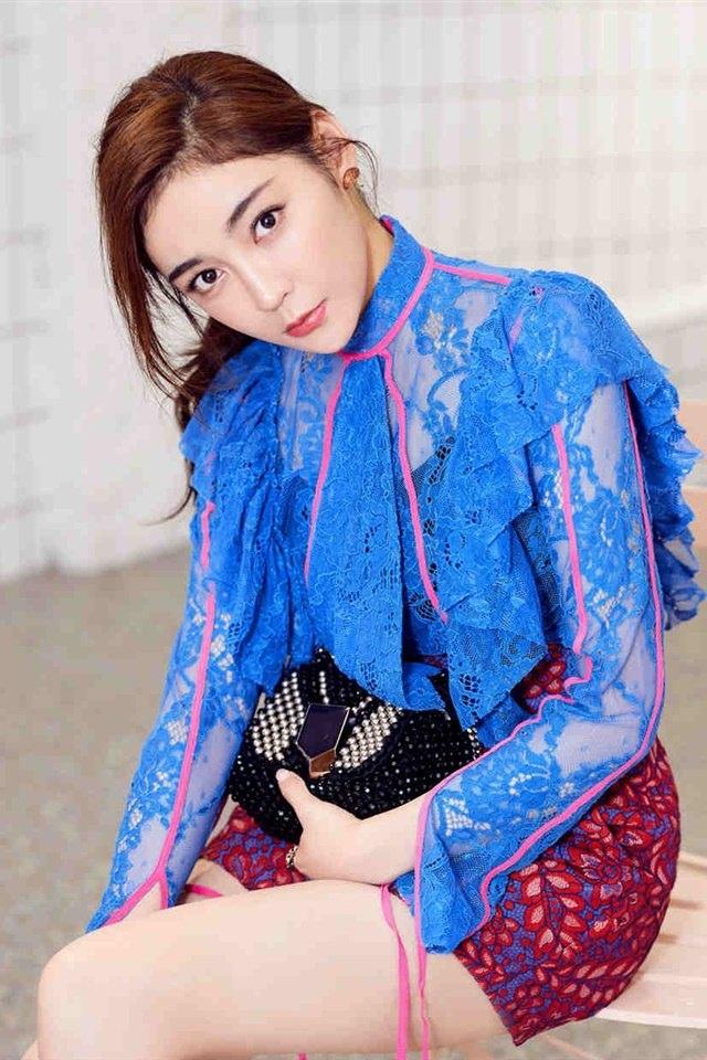 李眸高冷气质写真