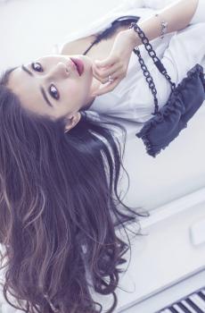 杨颖清新俏皮写真-2