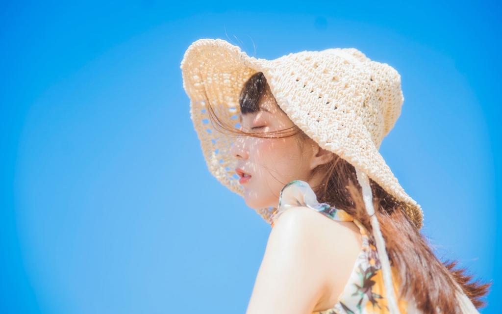 清新氧气美女户外写真