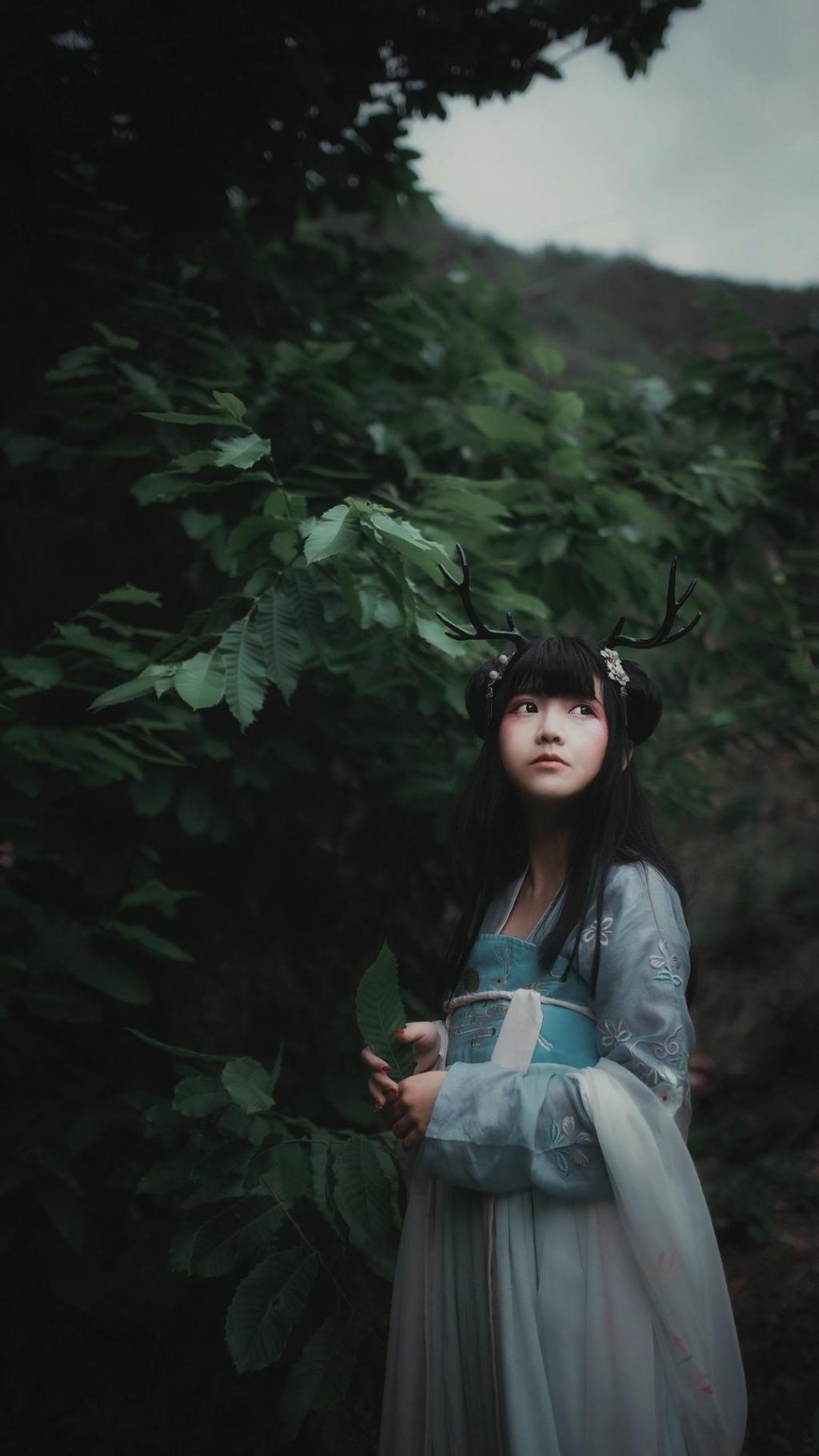 古风少女甜美可爱户外写真