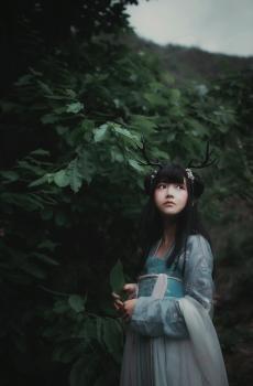 古风少女甜美可爱户外写真-3