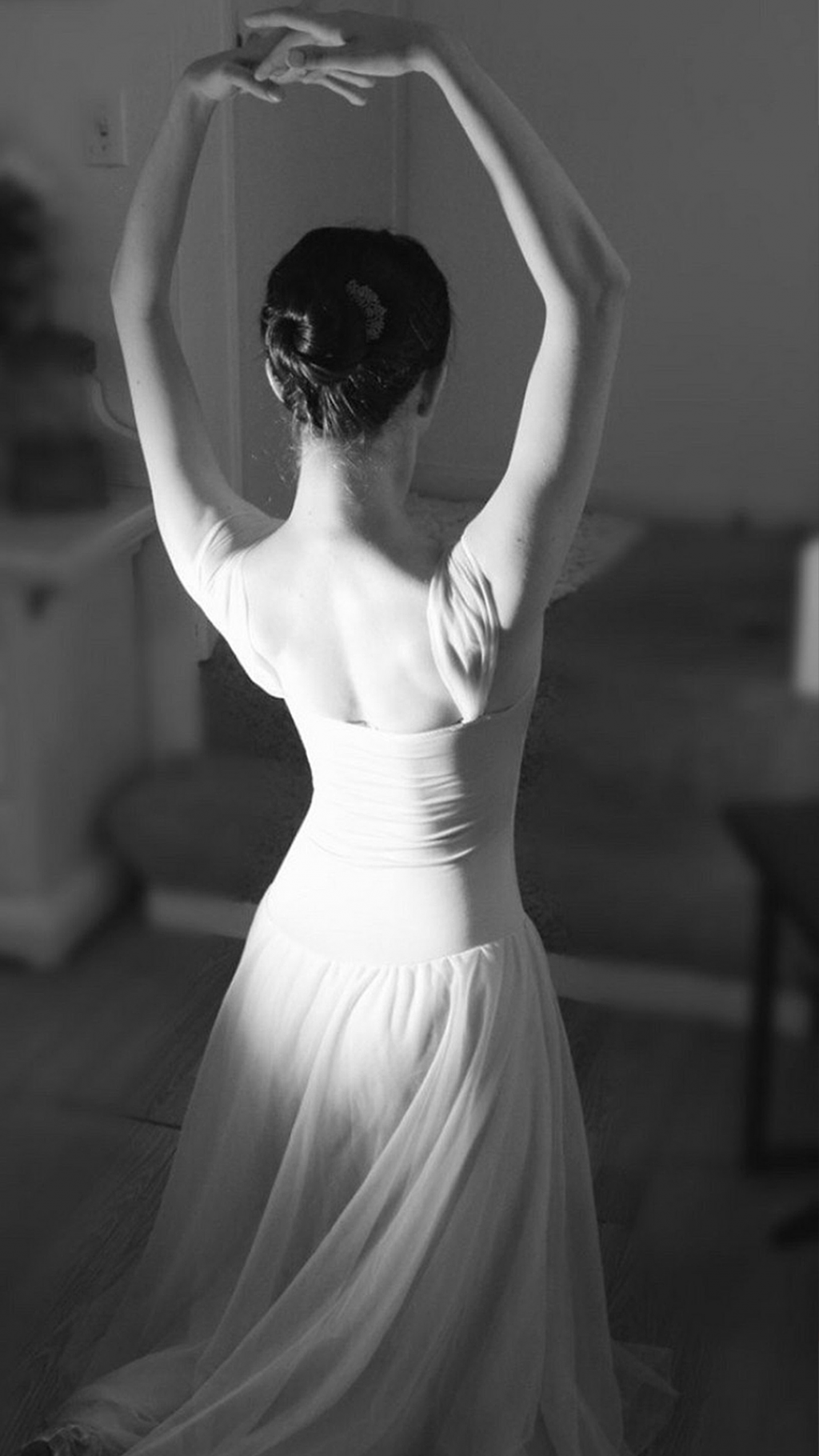 翩翩起舞的女孩