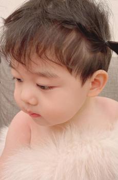 可爱萌娃李浠晗呆萌写真