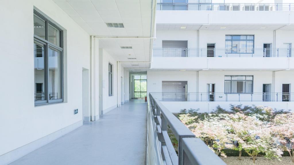 好看的学校教学楼