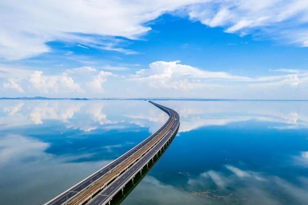 南京天空之镜石臼湖