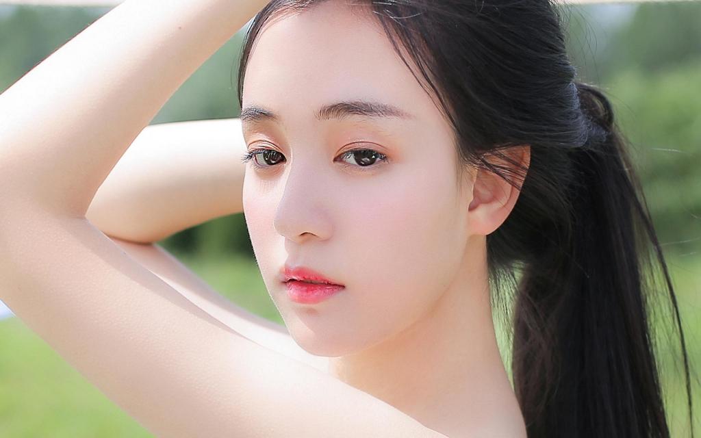 清纯元气少女户外迷人写真