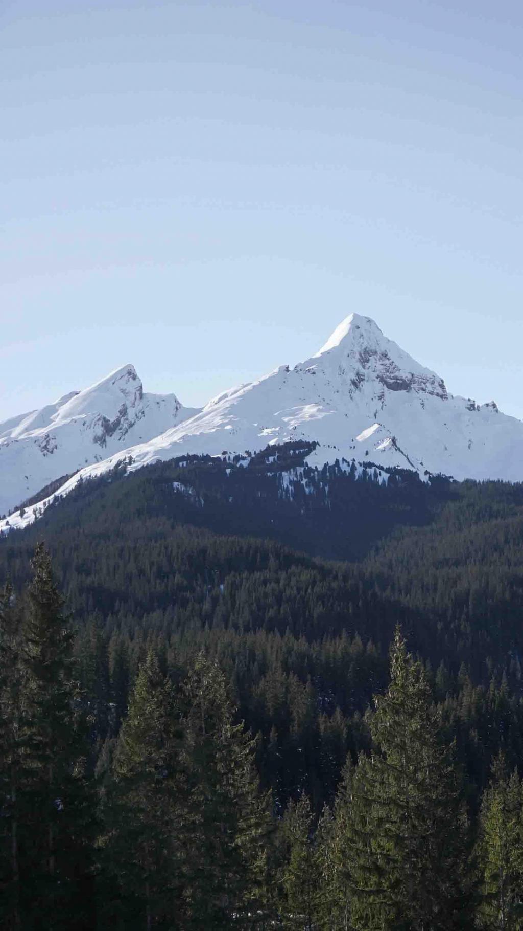 阿尔卑斯山脉浪漫雪景迷人风光