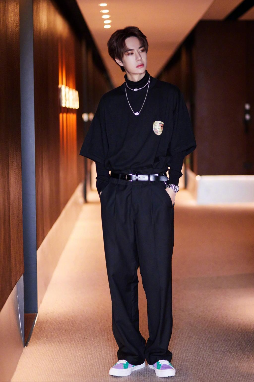 王一博超级帅气迷人写真