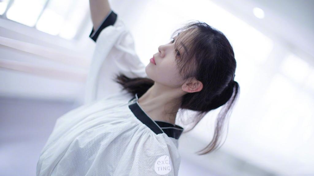 陈瑶妖娆舞姿唯美魅力写真