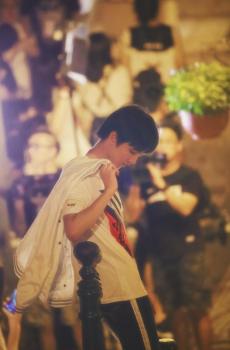 王俊凯高能少年团街拍