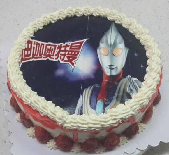 可爱q版奥特曼蛋糕