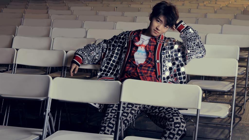 王俊凯帅气写真