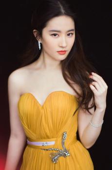 刘亦菲性感迷人写真-3