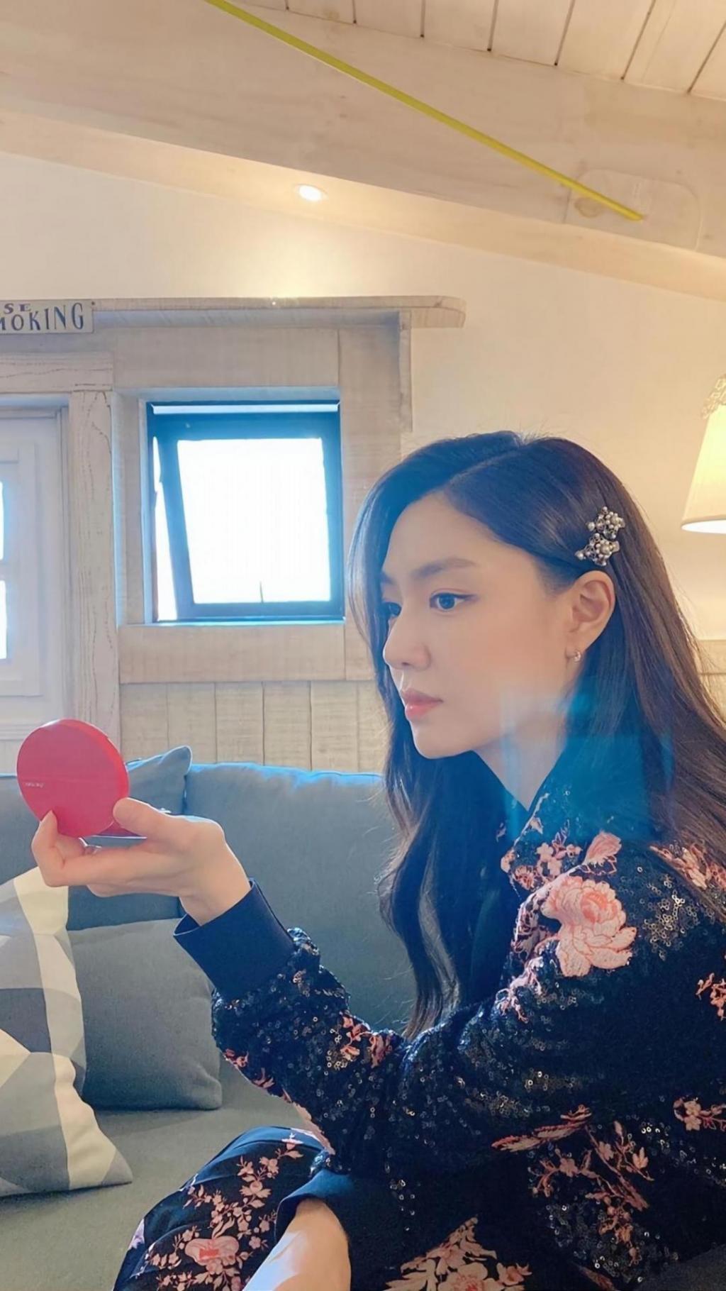 徐智慧气质女神唯美迷写真