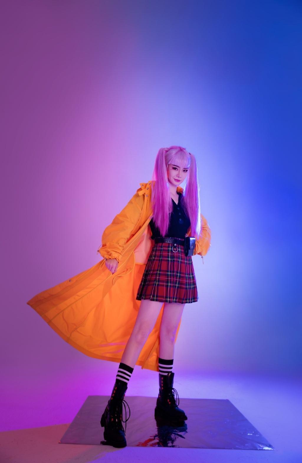 520活动女神戚薇cos孙尚香性感甜美写真