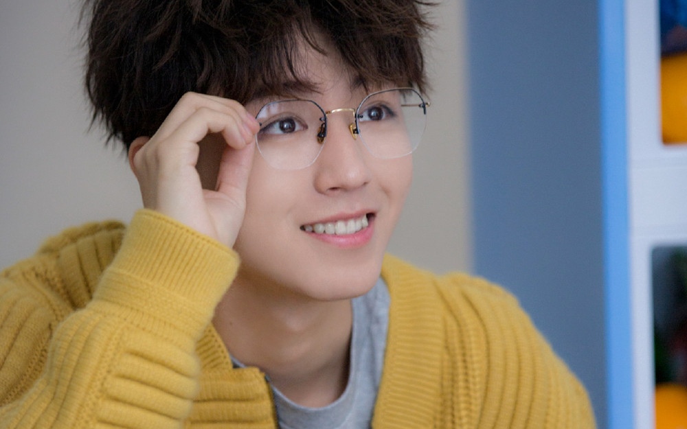 帅气风格偶像王俊凯