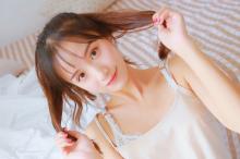 清新脱俗的漂亮女子