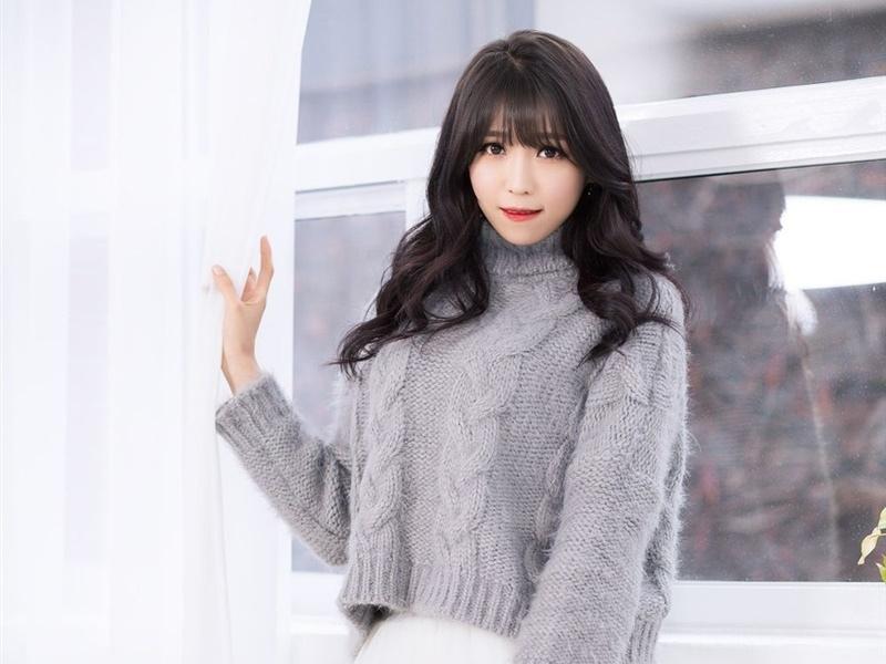 性感车模火辣写真