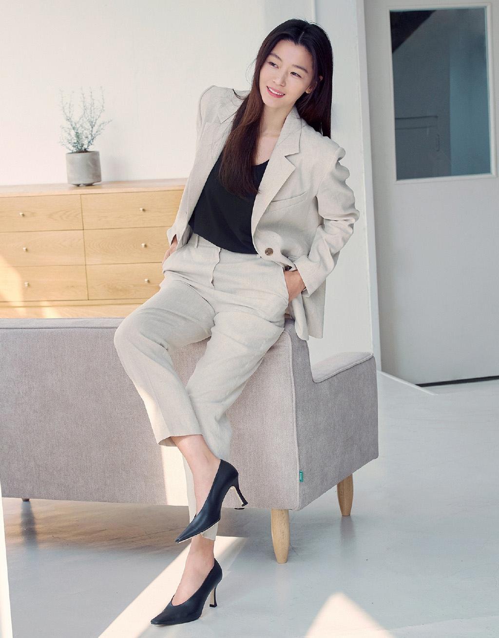 女神全智贤知性成熟性感写真