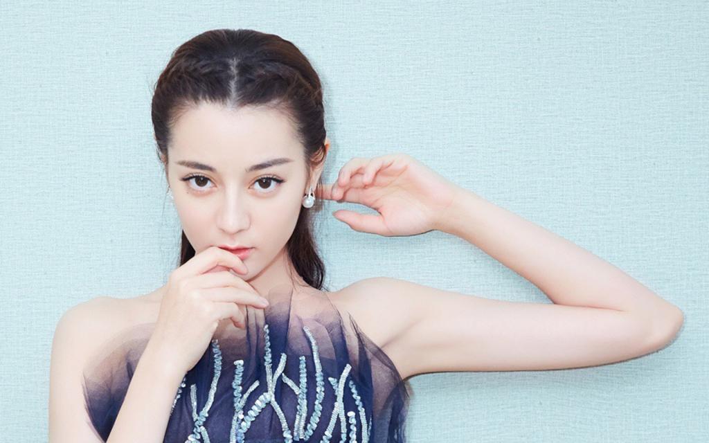 迪丽热巴可爱性感唯美写真