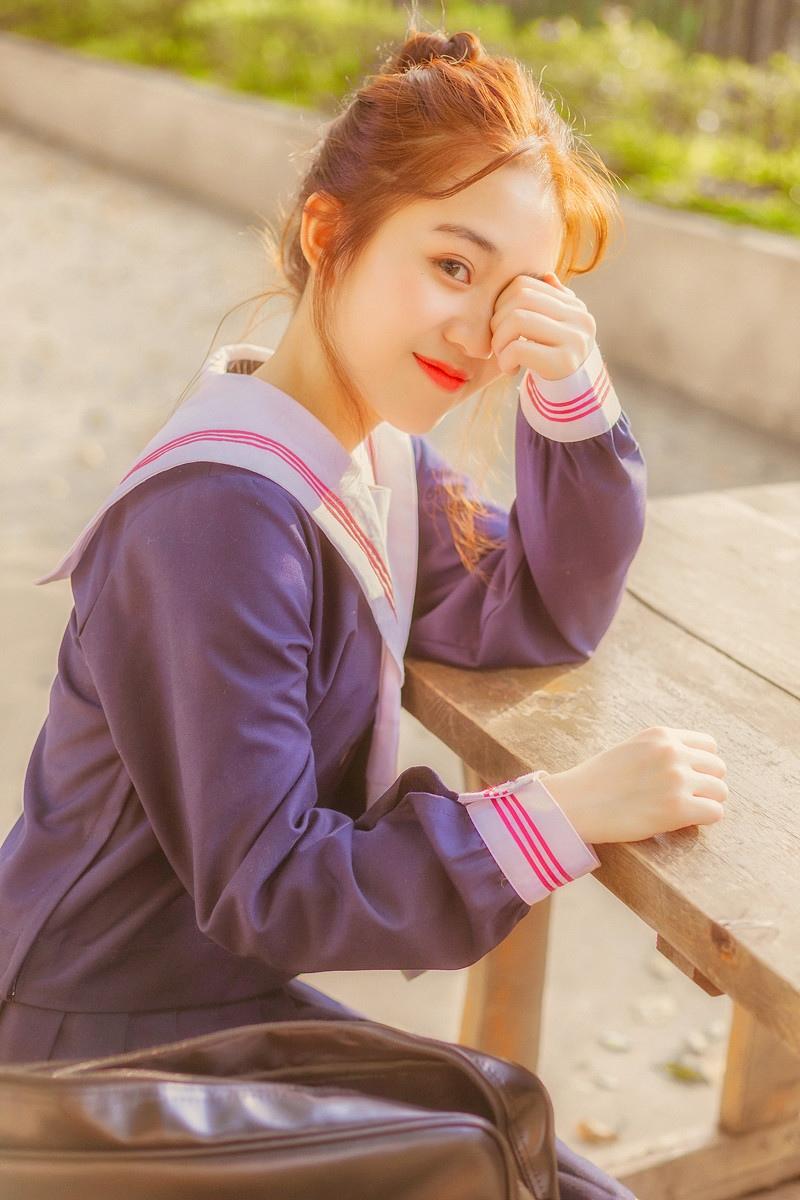 校园清纯系制服少女写真